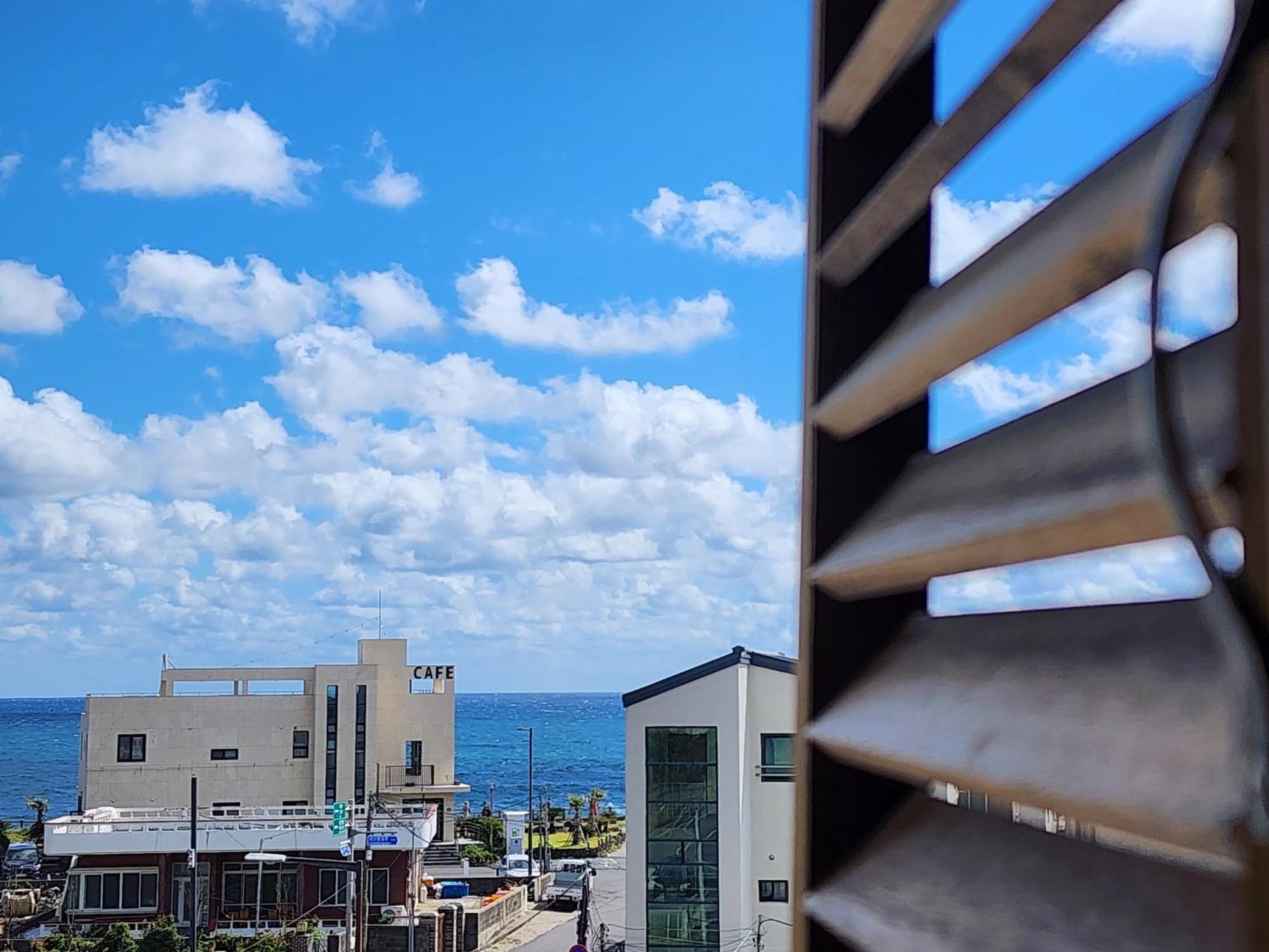 Pureun Jeju Pension Seogwipo Exterior foto