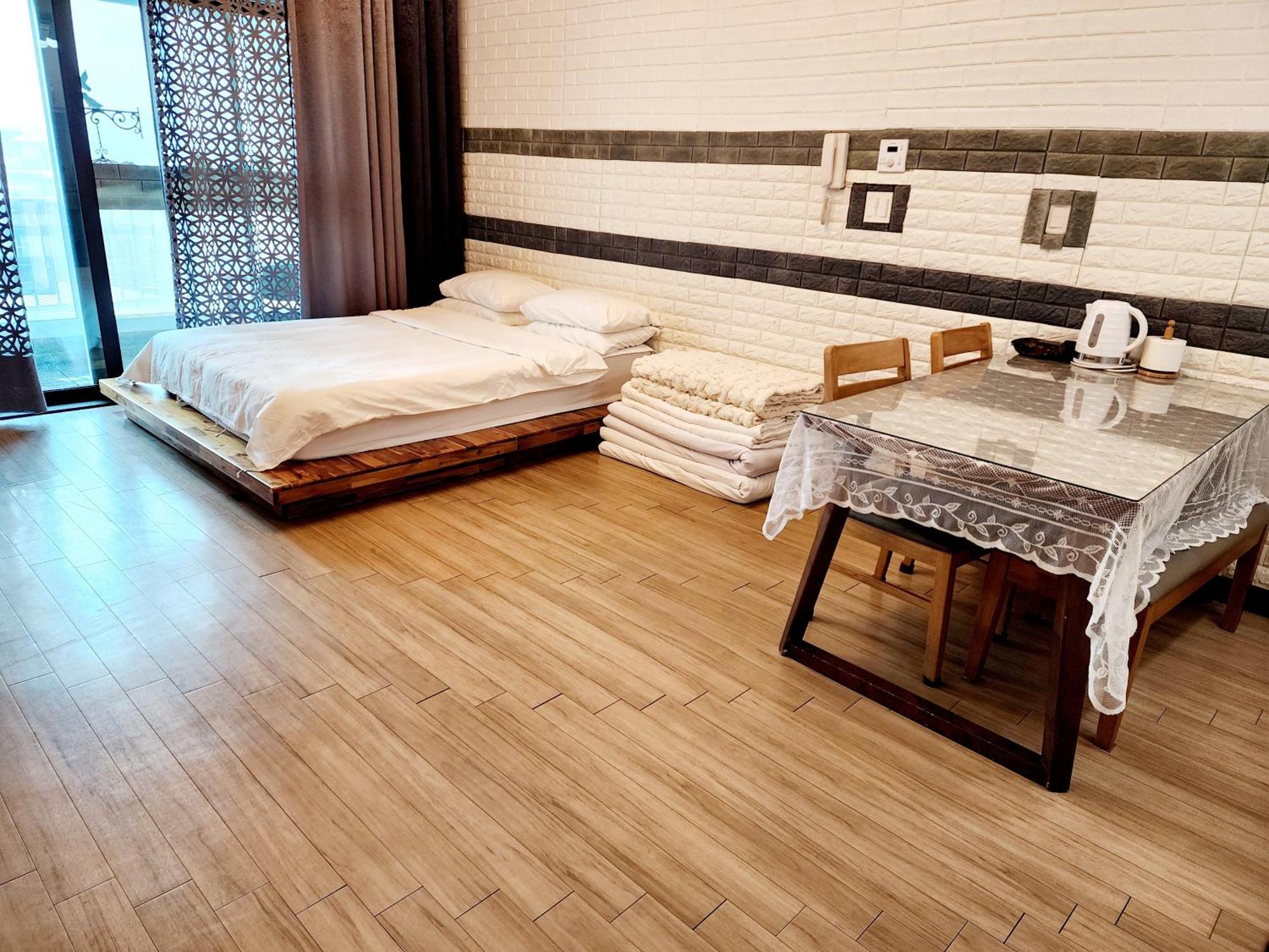 Pureun Jeju Pension Seogwipo Zimmer foto